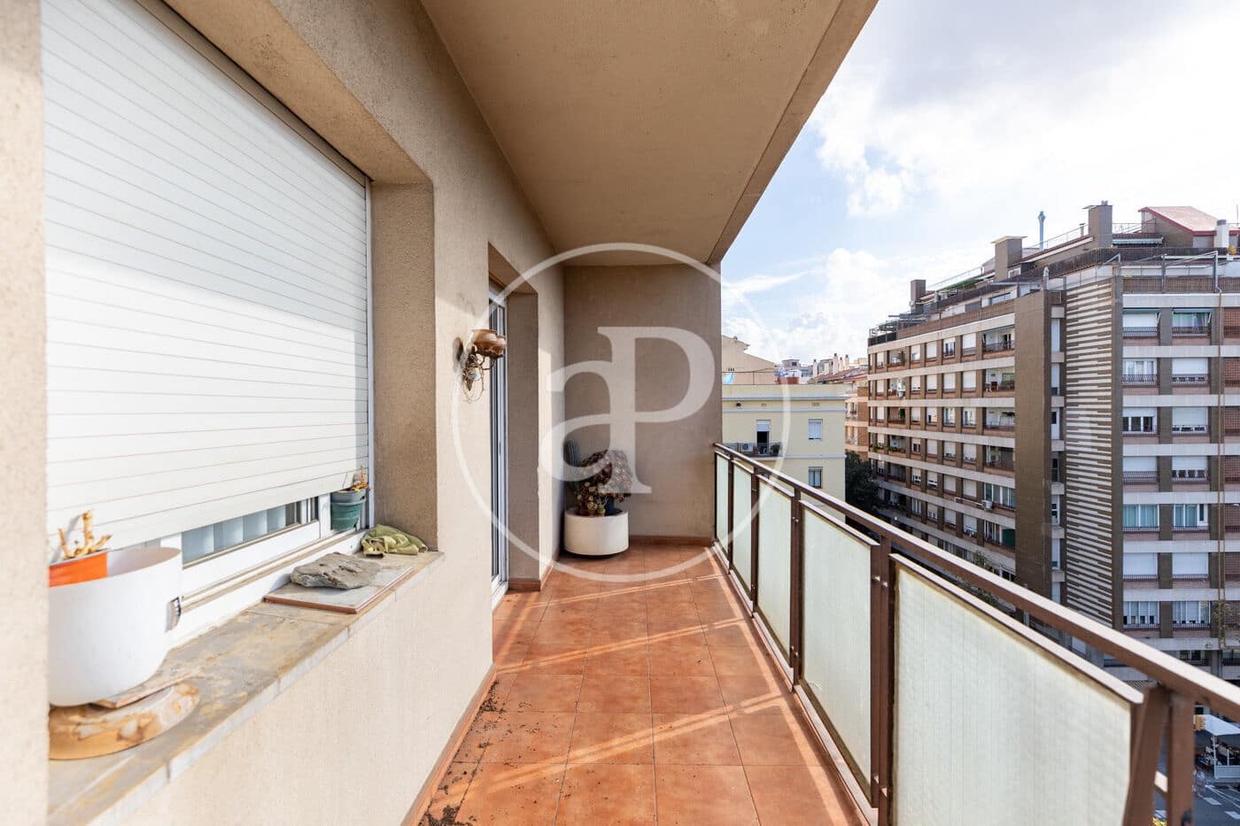 4 bedroom Apartment for sale in Barcelona city with garage - € 595,000 (Ref: 10089550)