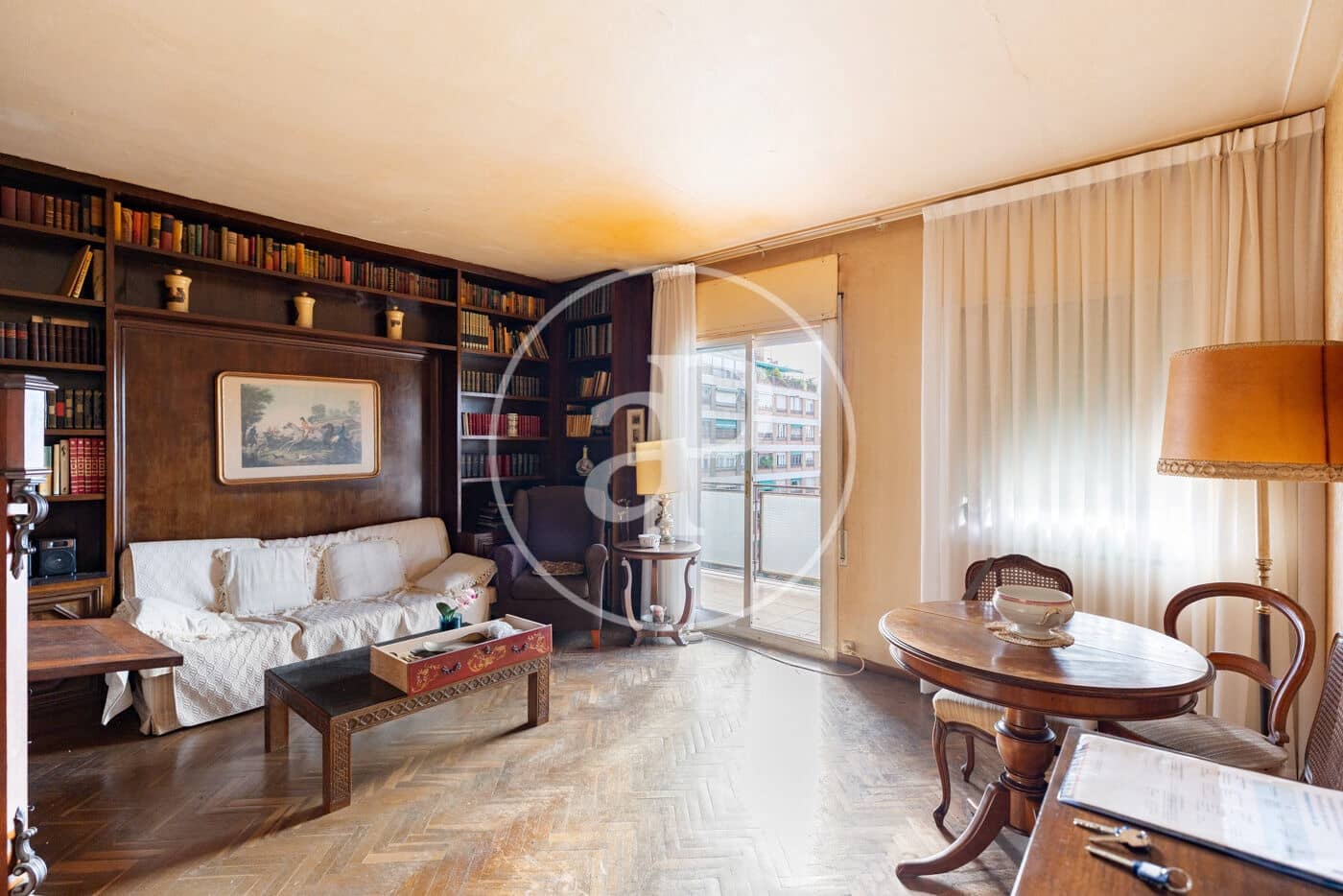 4 bedroom Apartment for sale in Barcelona city with garage - € 595,000 (Ref: 10089550)
