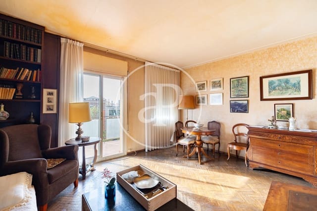 4 bedroom Apartment for sale in Les Corts, Barcelona city with garage - € 595,000 (Ref: 10089550)
