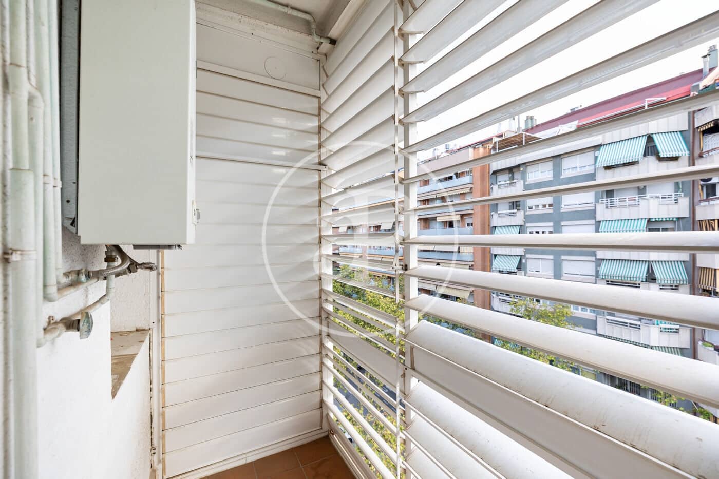 4 bedroom Apartment for sale in Barcelona city with garage - € 595,000 (Ref: 10089550)