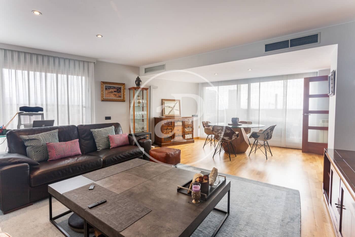 4 soveværelse Lejlighed til salg i Terrassa med garage - € 690.000 (Ref: 10089552)