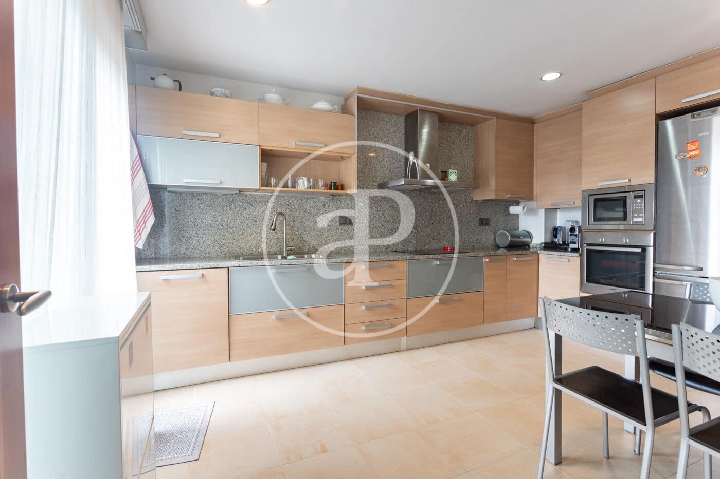 4 soveværelse Lejlighed til salg i Terrassa med garage - € 690.000 (Ref: 10089552)
