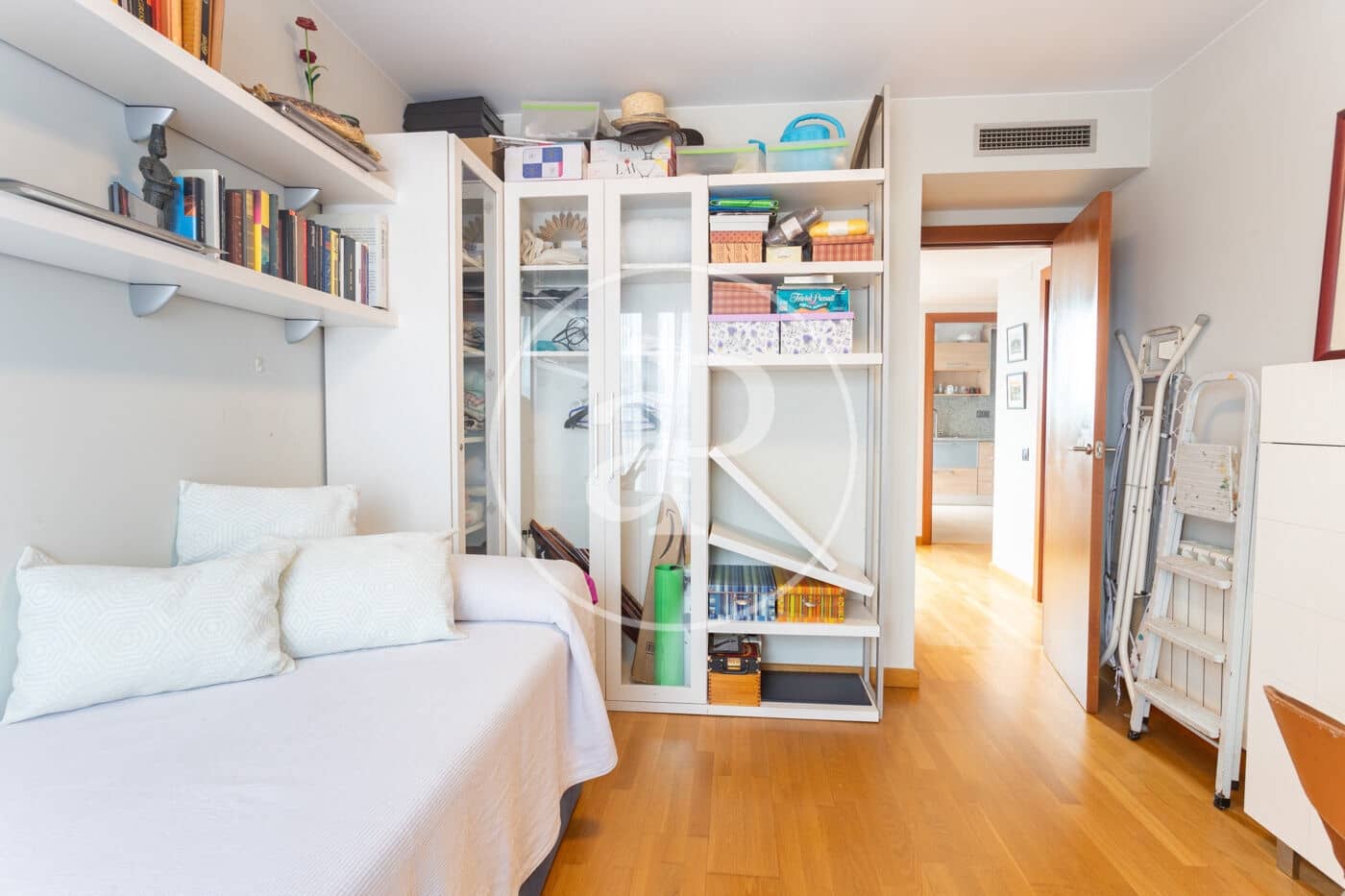 4 soveværelse Lejlighed til salg i Terrassa med garage - € 690.000 (Ref: 10089552)