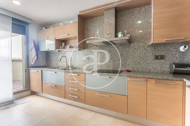 4 Zimmer Apartment zu verkaufen in Terrassa mit Garage - 690.000 € (Ref: 10089552)