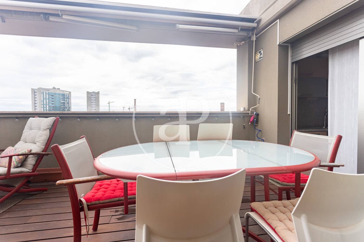 4 soveværelse Lejlighed til salg i Terrassa med garage - € 690.000 (Ref: 10089552)