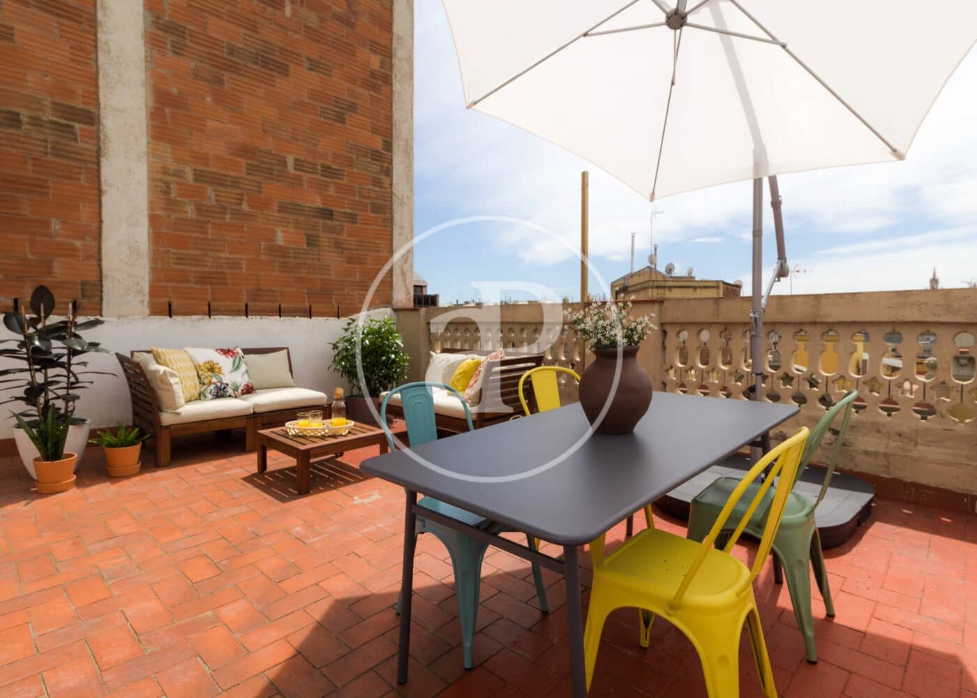 1 slaapkamer Penthouse te koop in Barcelona stad - € 450.000 (Ref: 10089554)