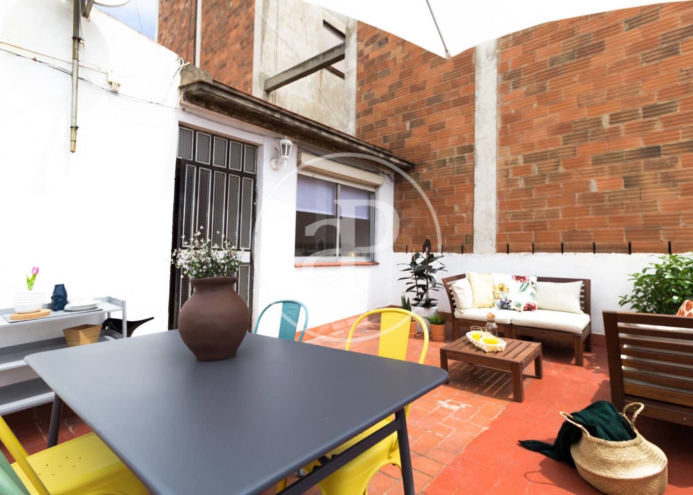 1 slaapkamer Penthouse te koop in Barcelona stad - € 450.000 (Ref: 10089554)