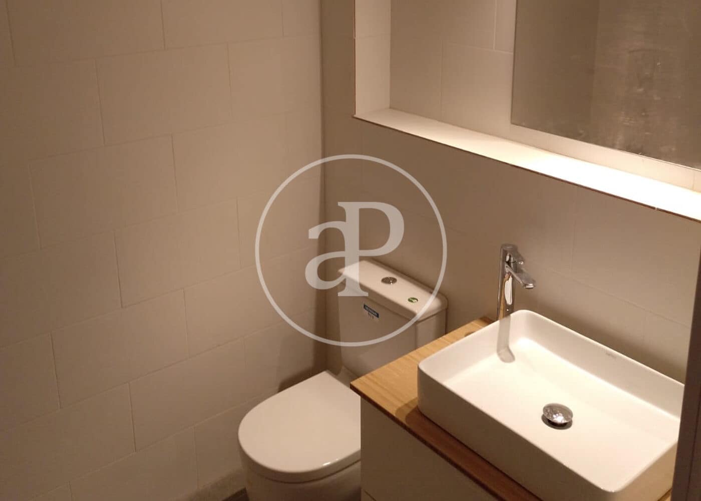 1 makuuhuone Huvila myytävänä paikassa Barcelona kaupunki - 395 000 € (Ref: 10089555)