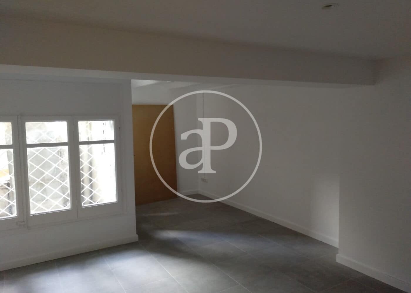1 makuuhuone Huvila myytävänä paikassa Barcelona kaupunki - 395 000 € (Ref: 10089555)