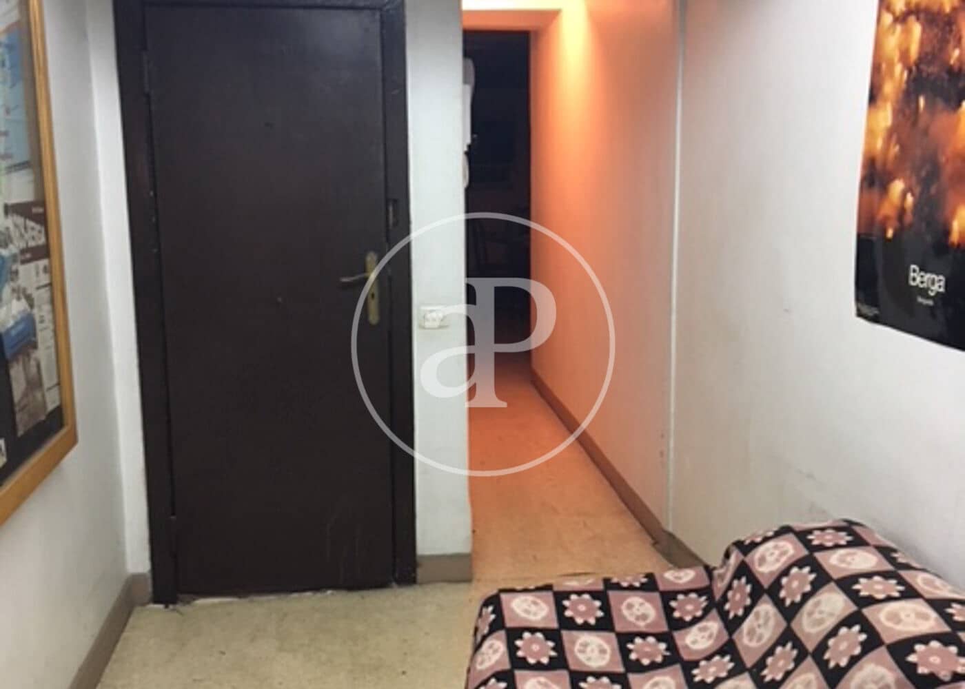 1 makuuhuone Huvila myytävänä paikassa Barcelona kaupunki - 395 000 € (Ref: 10089555)