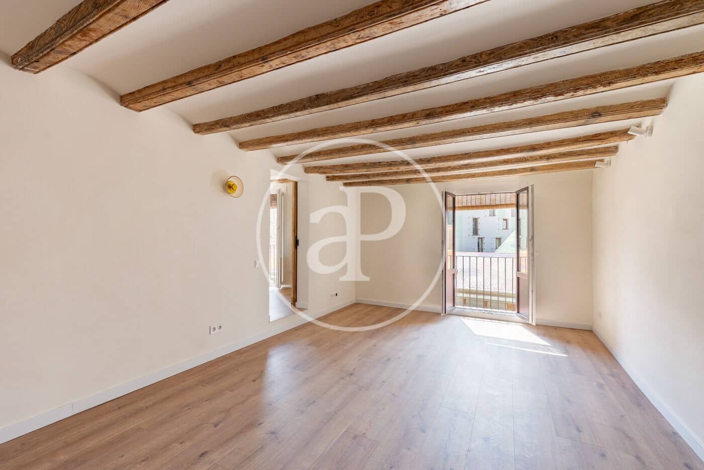 2 slaapkamer Appartement te koop in Barcelona stad - € 480.000 (Ref: 10098291)