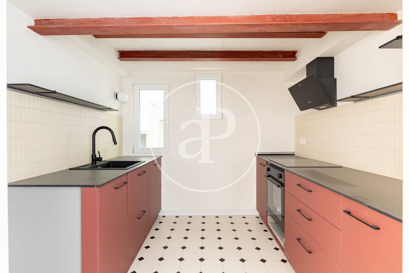 2 slaapkamer Appartement te koop in Barcelona stad - € 480.000 (Ref: 10098291)
