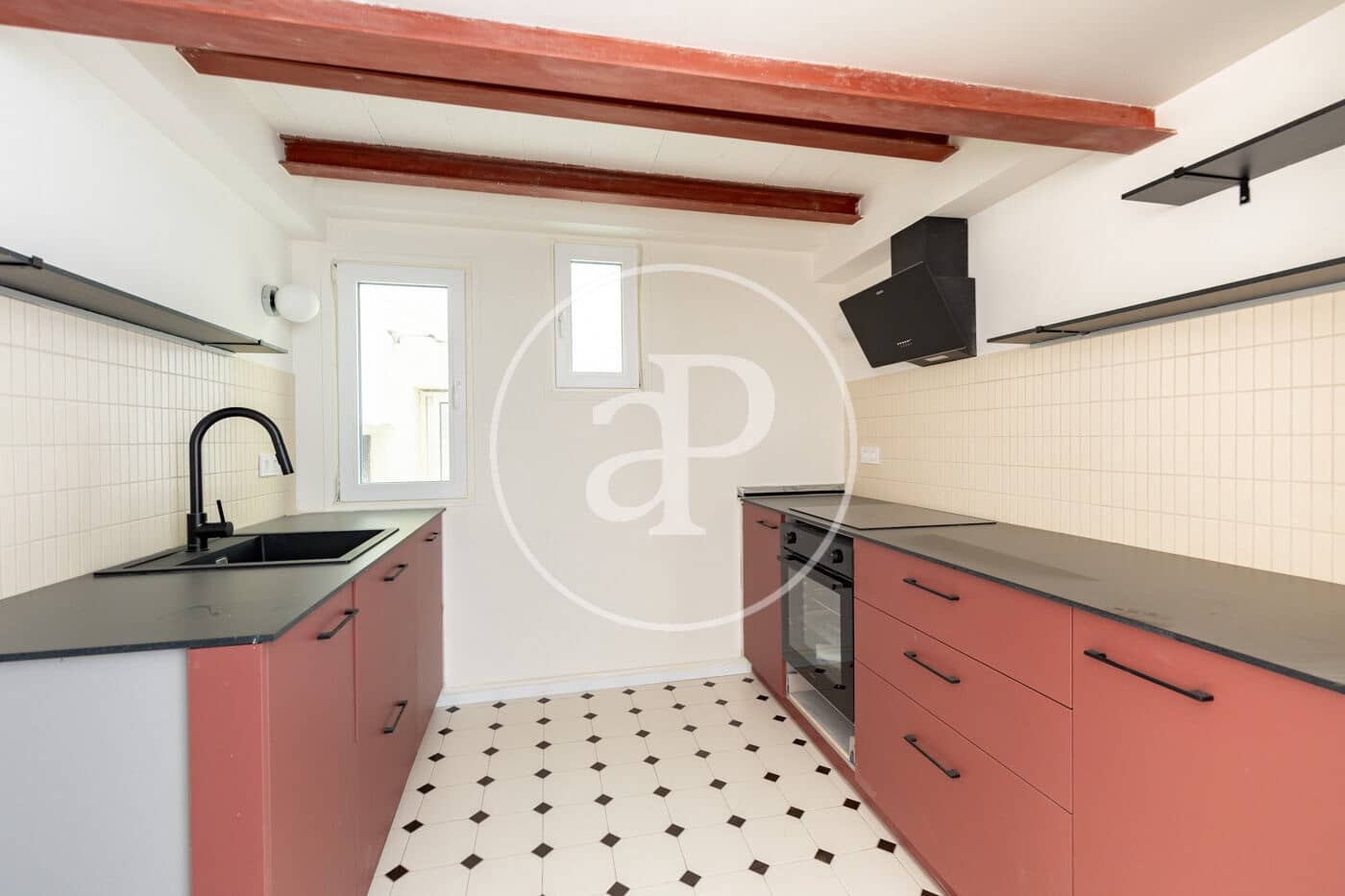 2 slaapkamer Appartement te koop in Barcelona stad - € 480.000 (Ref: 10098291)