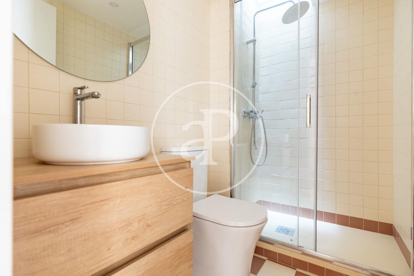 2 slaapkamer Appartement te koop in Barcelona stad - € 480.000 (Ref: 10098291)