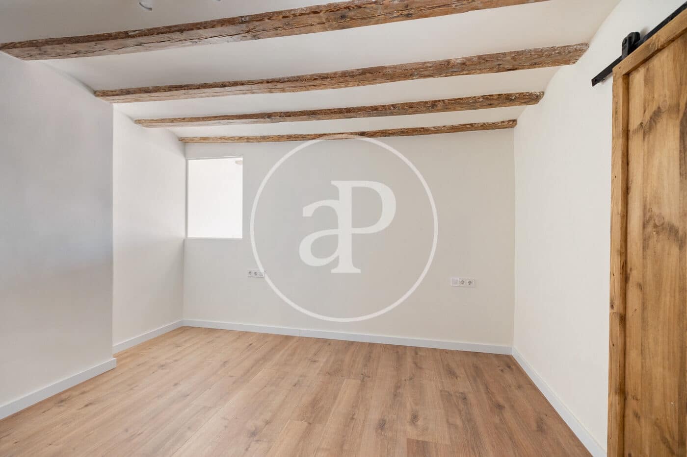 2 slaapkamer Appartement te koop in Barcelona stad - € 480.000 (Ref: 10098291)