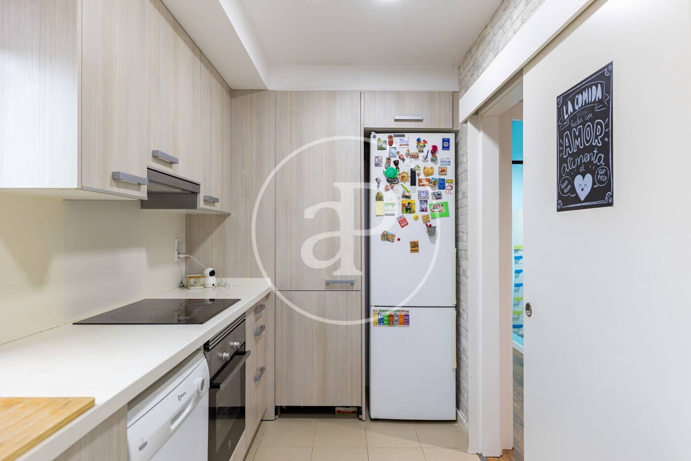 Ático de 4 habitaciones en L'Hospitalet de Llobregat en venta con piscina garaje - 589.000 € (Ref: 10098292)