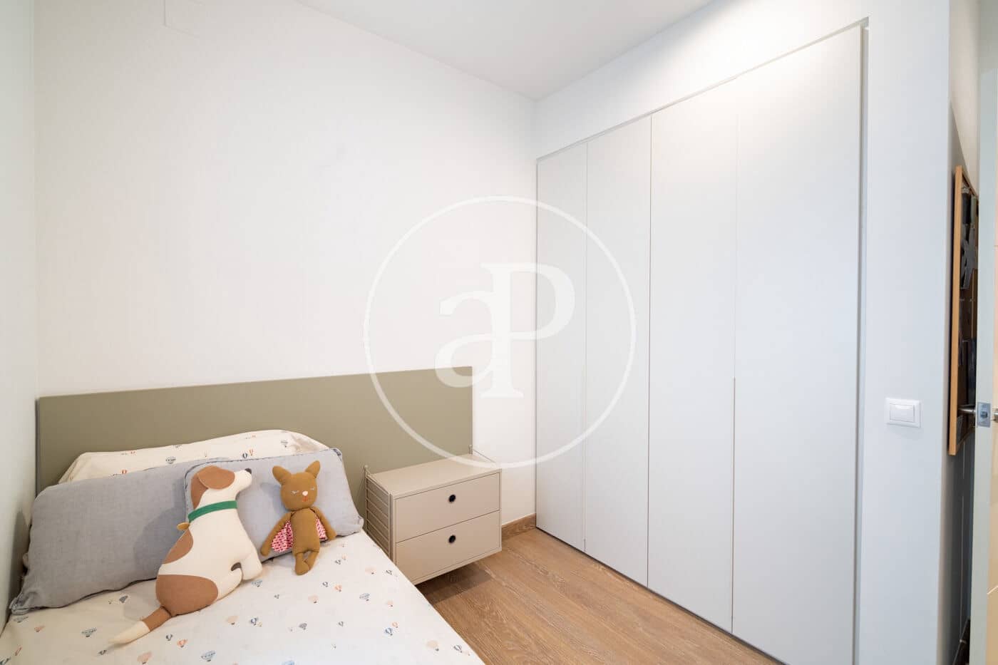 4 soveværelse Lejlighed til salg i Barcelona by med garage - € 1.580.000 (Ref: 10100162)