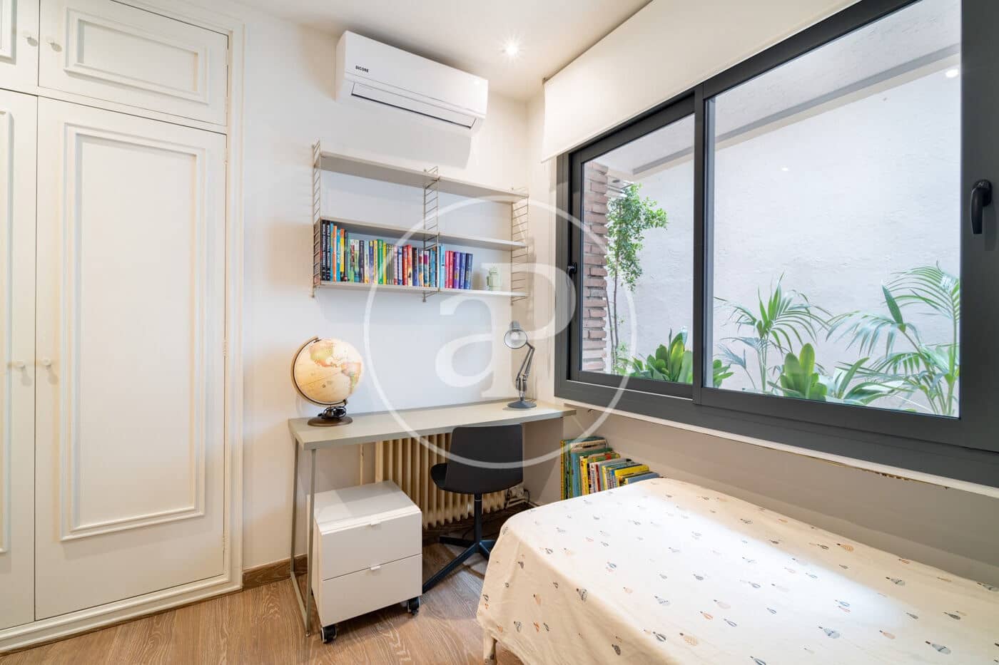 4 soveværelse Lejlighed til salg i Barcelona by med garage - € 1.580.000 (Ref: 10100162)