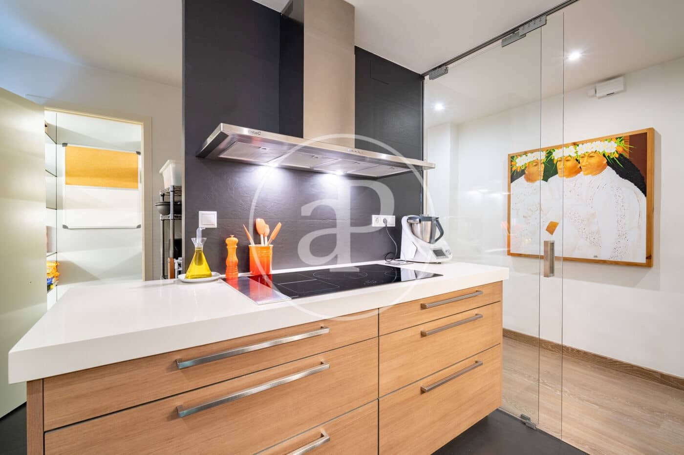 4 soveværelse Lejlighed til salg i Barcelona by med garage - € 1.580.000 (Ref: 10100162)
