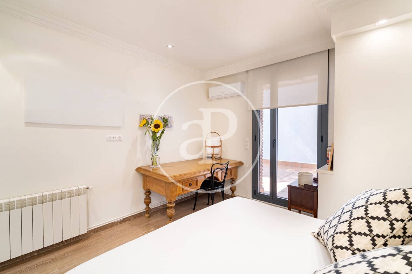 4 soveværelse Lejlighed til salg i Barcelona by med garage - € 1.580.000 (Ref: 10100162)