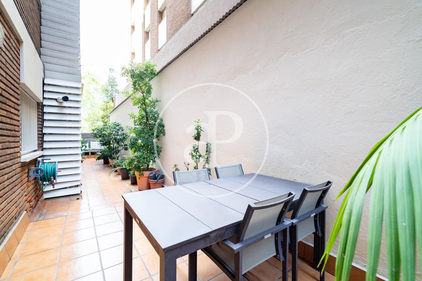 4 soveværelse Lejlighed til salg i Barcelona by med garage - € 1.580.000 (Ref: 10100162)