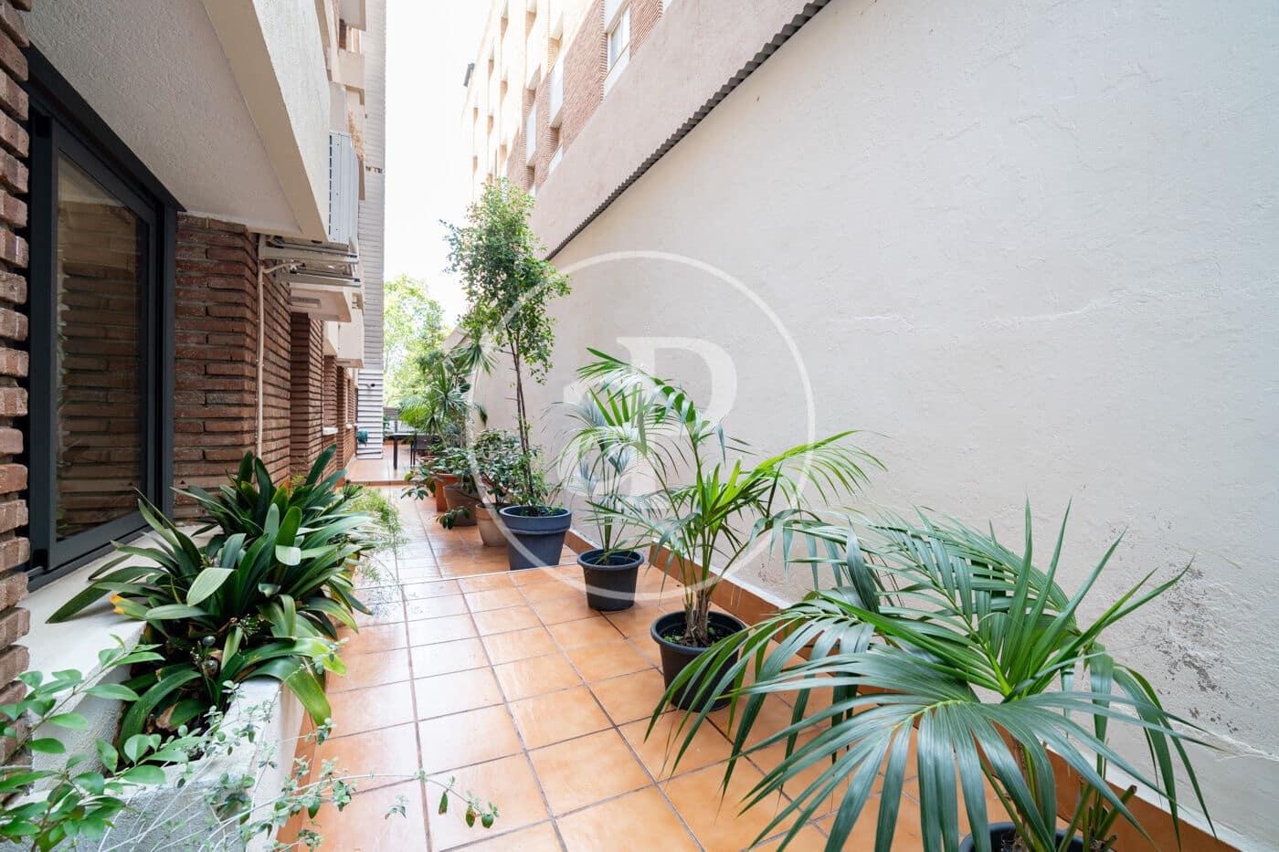 4 soveværelse Lejlighed til salg i Barcelona by med garage - € 1.580.000 (Ref: 10100162)