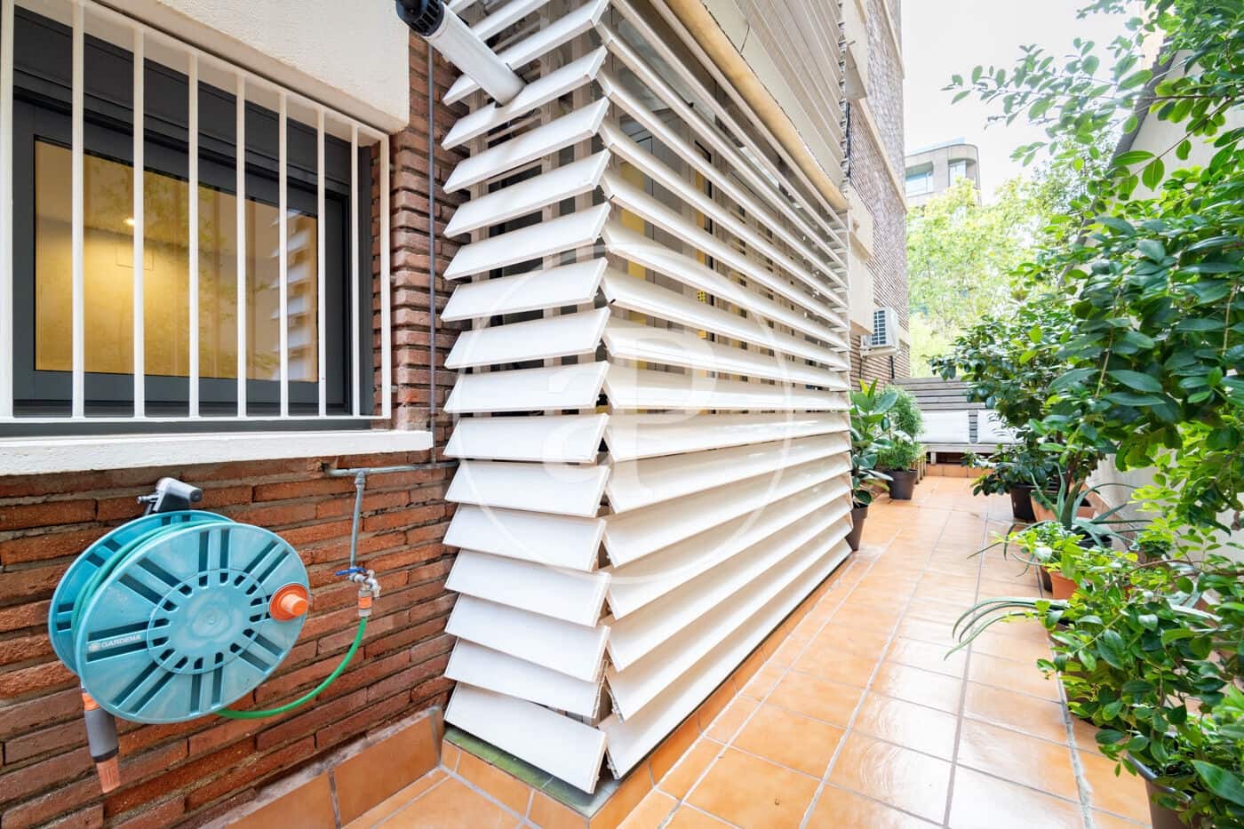 4 soveværelse Lejlighed til salg i Barcelona by med garage - € 1.580.000 (Ref: 10100162)
