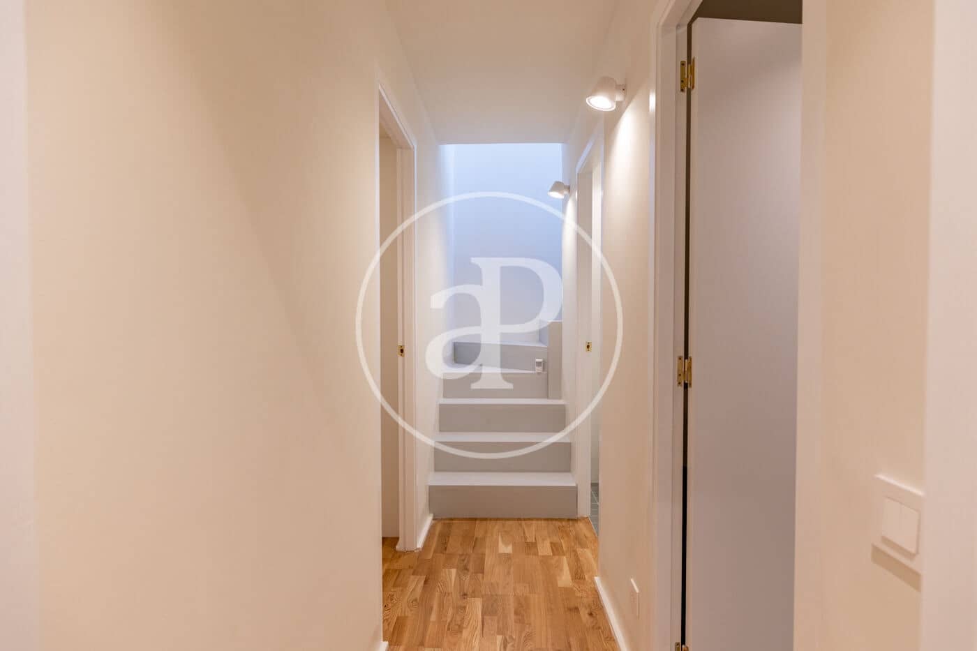Apartamento de 2 habitaciones en Barcelona ciudad en venta - 469.000 € (Ref: 10100163)