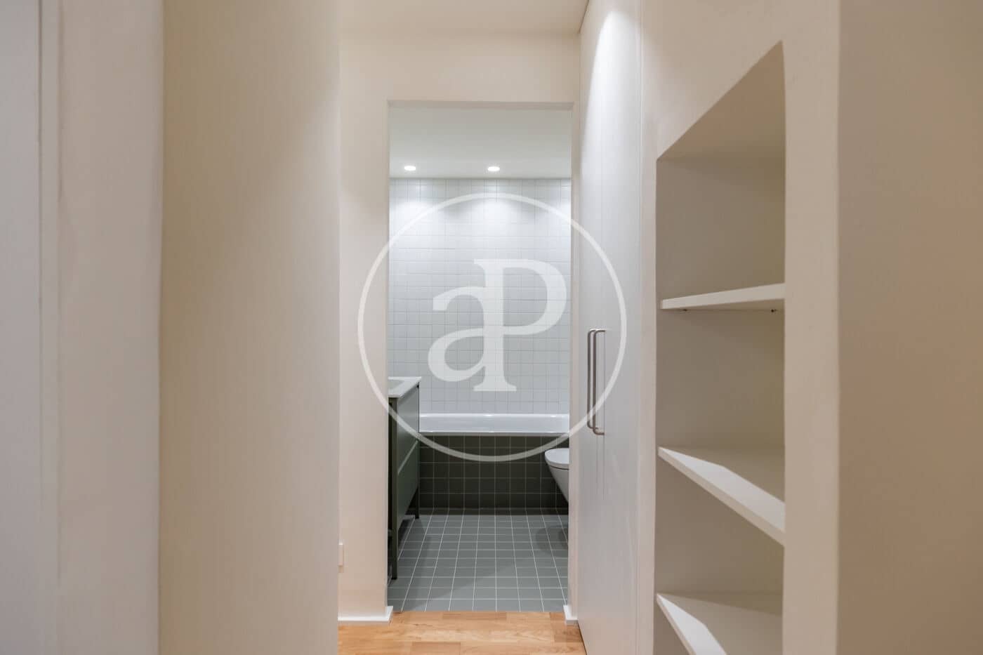 Apartamento de 2 habitaciones en Barcelona ciudad en venta - 469.000 € (Ref: 10100163)