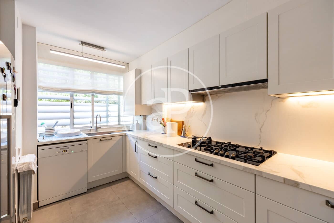 5 bedroom Villa for sale in Sant Feliu de Llobregat with garage - € 895,000 (Ref: 10109616)