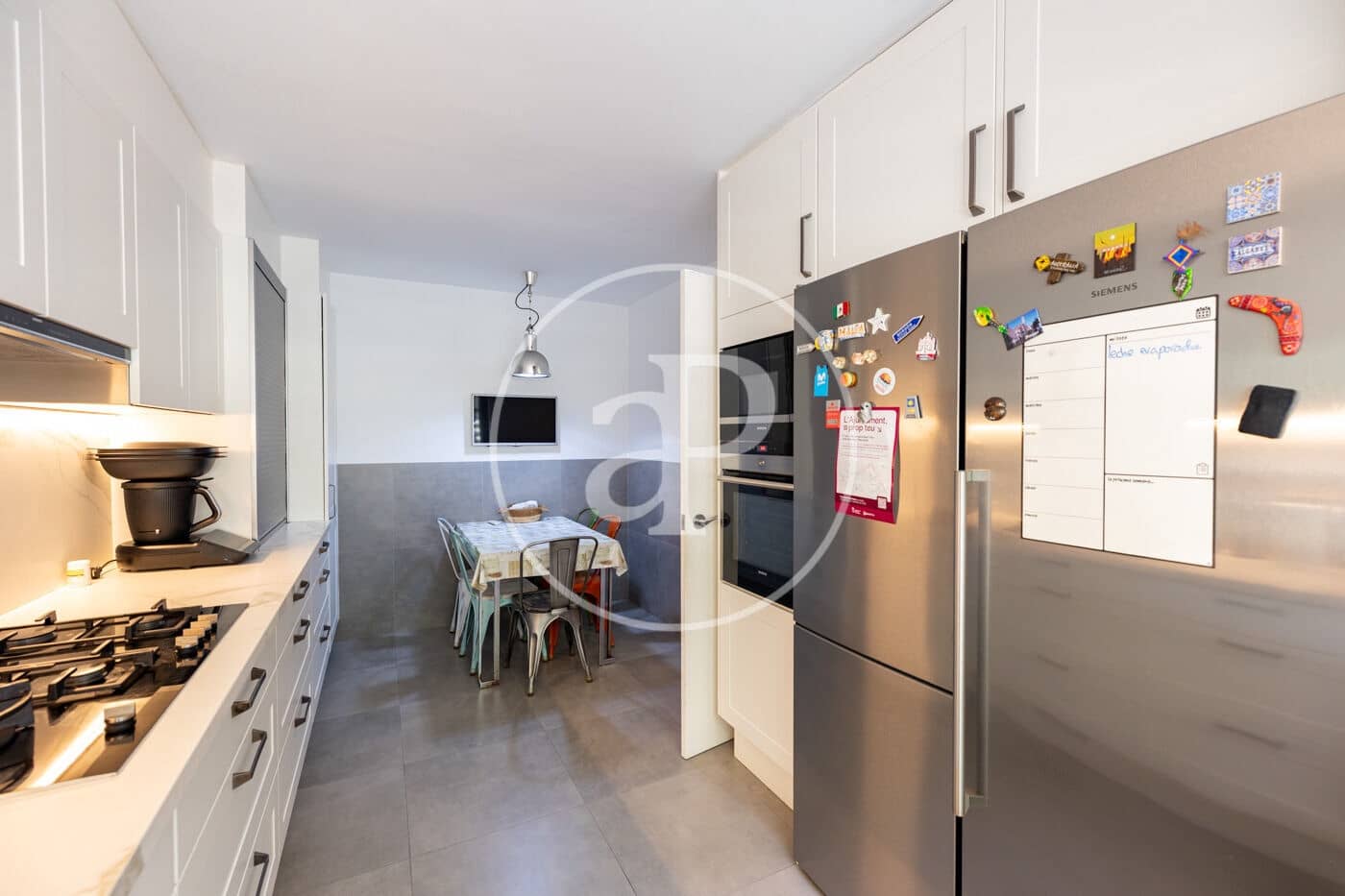 5 bedroom Villa for sale in Sant Feliu de Llobregat with garage - € 895,000 (Ref: 10109616)