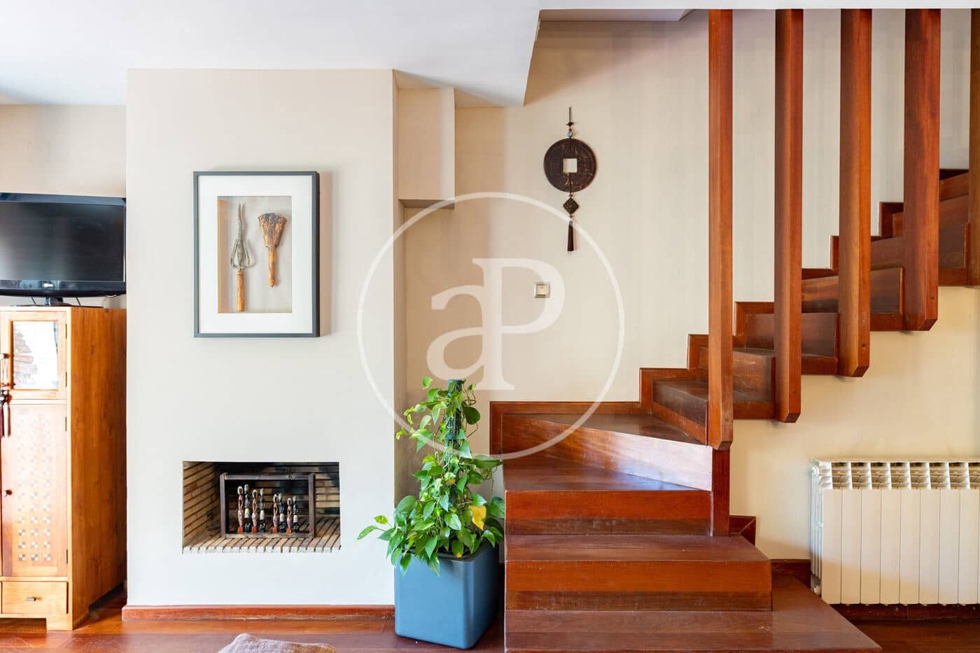 5 bedroom Villa for sale in Sant Feliu de Llobregat with garage - € 895,000 (Ref: 10109616)
