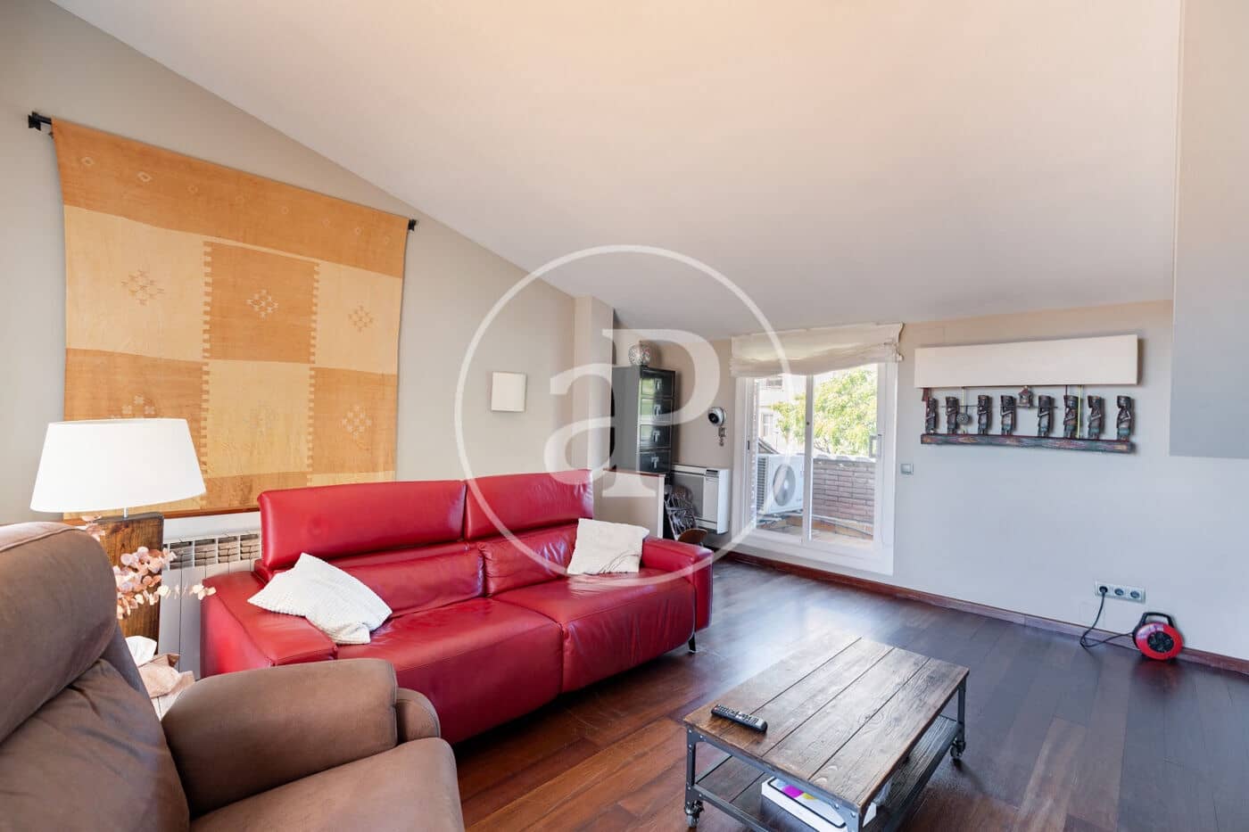 5 bedroom Villa for sale in Sant Feliu de Llobregat with garage - € 895,000 (Ref: 10109616)