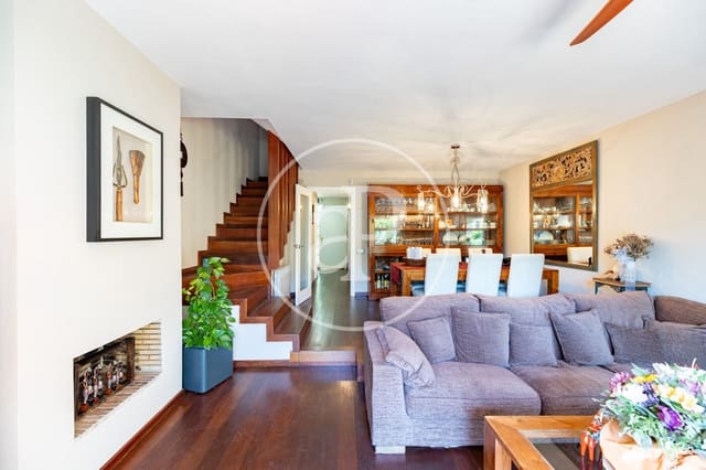 5 bedroom Villa for sale in Sant Feliu de Llobregat with garage - € 895,000 (Ref: 10109616)