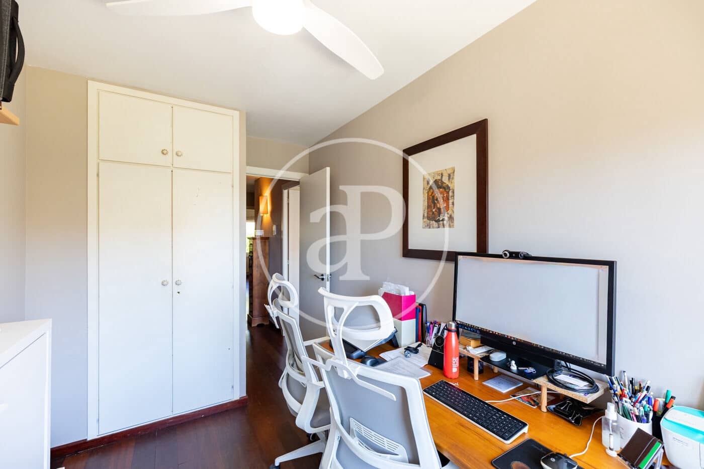 5 bedroom Villa for sale in Sant Feliu de Llobregat with garage - € 895,000 (Ref: 10109616)