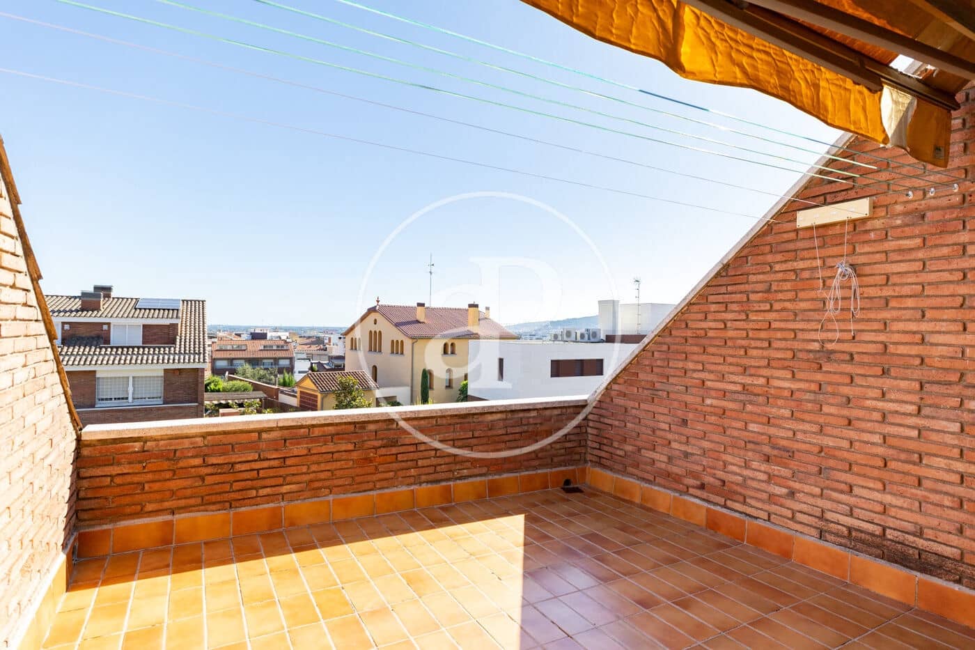 5 bedroom Villa for sale in Sant Feliu de Llobregat with garage - € 895,000 (Ref: 10109616)