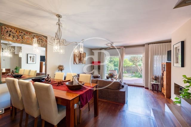 5 bedroom Villa for sale in Sant Feliu de Llobregat with garage - € 895,000 (Ref: 10109616)