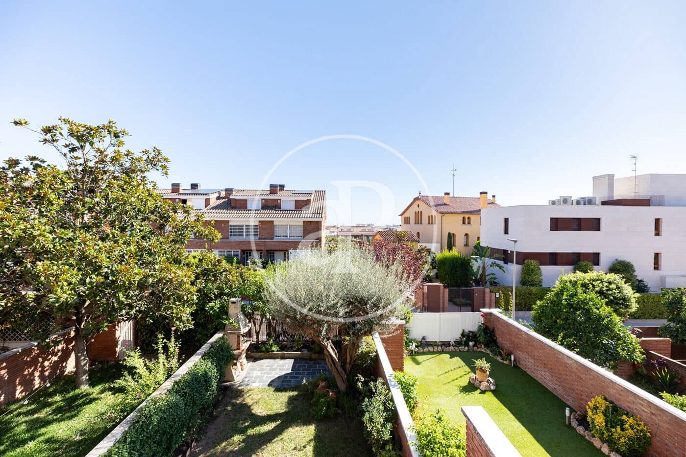 5 bedroom Villa for sale in Sant Feliu de Llobregat with garage - € 895,000 (Ref: 10109616)