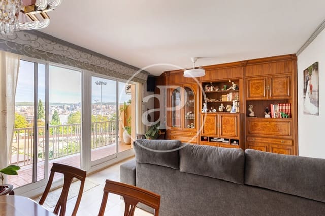 4 Zimmer Villa zu verkaufen in Rubí mit Garage - 455.000 € (Ref: 10109617)