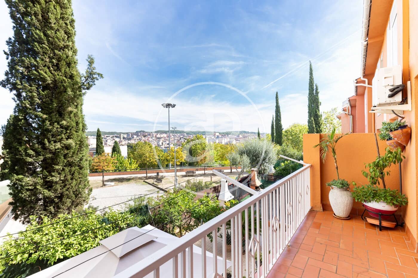 4 Zimmer Villa zu verkaufen in Rubi mit Garage - 455.000 € (Ref: 10109617)