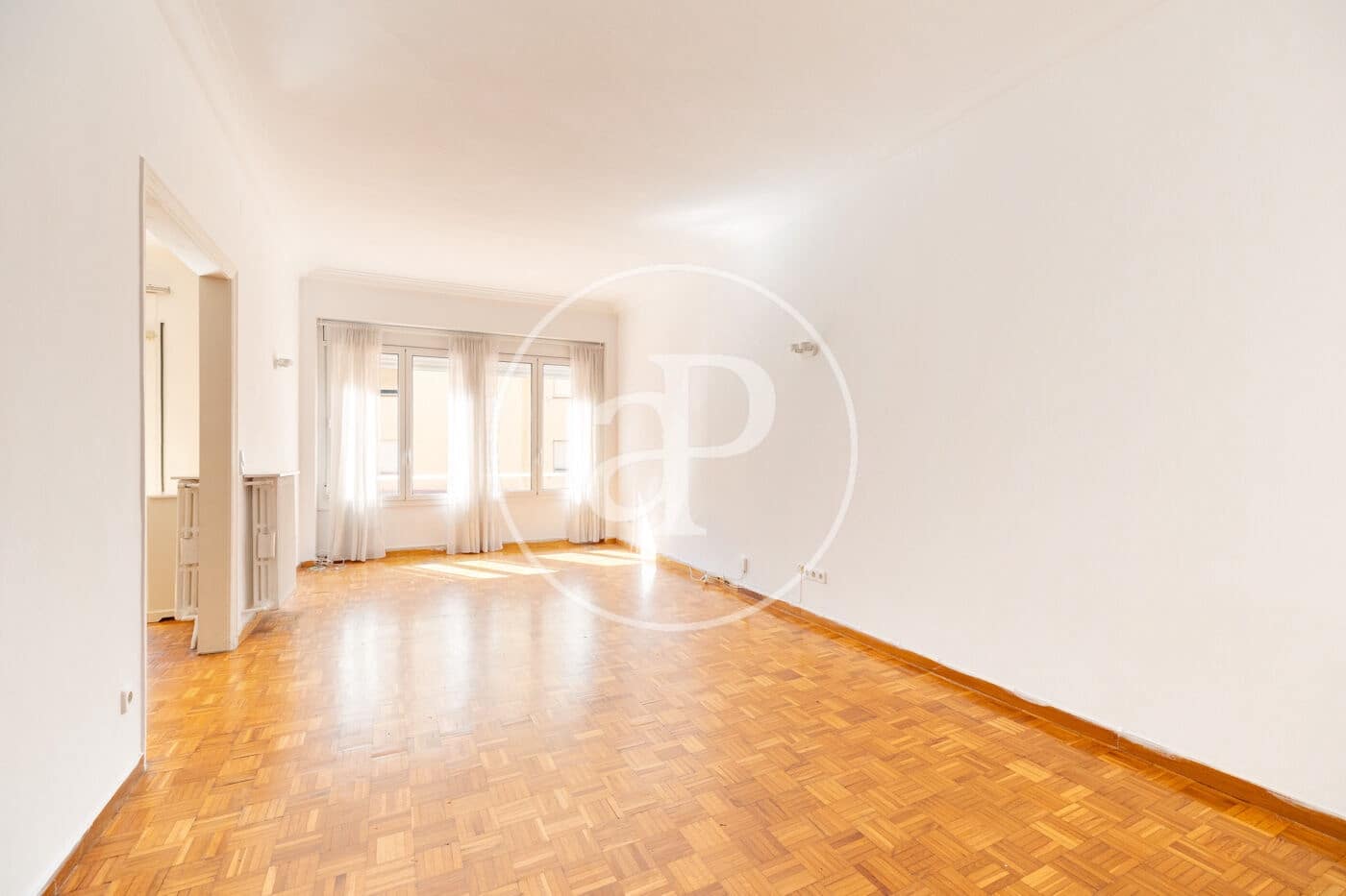 Apartamento de 5 habitaciones en Barcelona ciudad en venta - 1.100.000 € (Ref: 10109618)