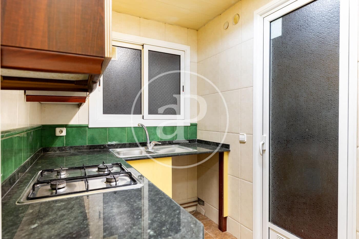 4 bedroom Apartment for sale in Barcelona city - € 370,000 (Ref: 10109619)