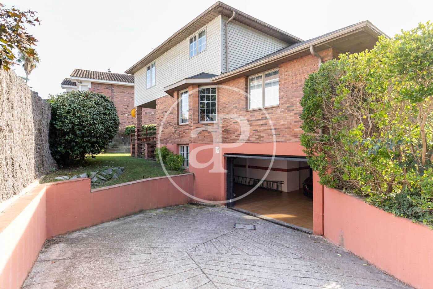 5 Zimmer Villa zu verkaufen in Mira-Sol mit Garage - 1.200.000 € (Ref: 10109620)