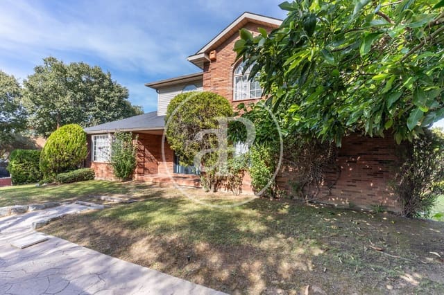 5 Zimmer Villa zu verkaufen in Mira-Sol, Sant Cugat del Vallès mit Garage - 1.200.000 € (Ref: 10109620)