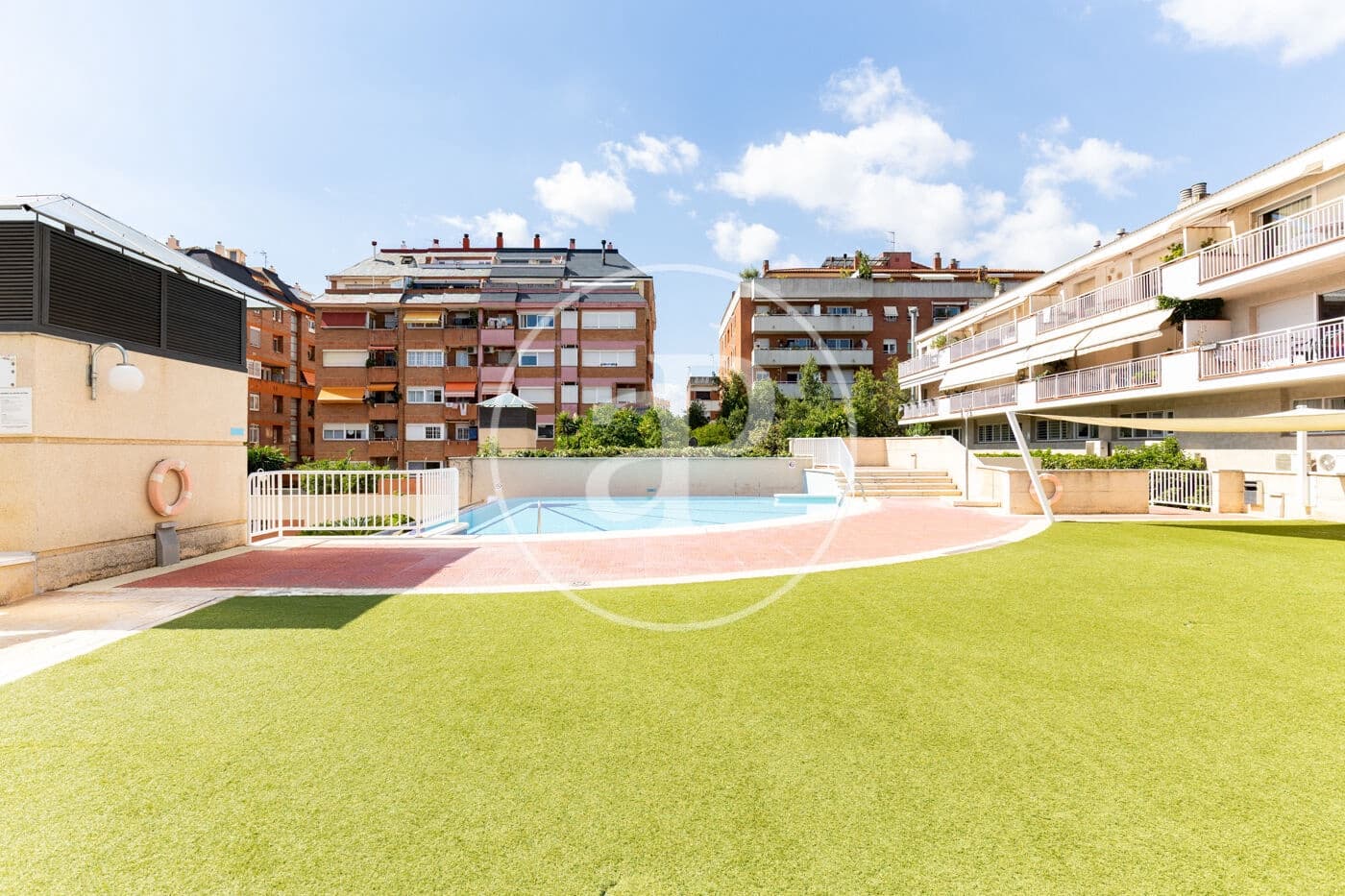 2 soverom Leilighet til salgs i Sant Cugat del Valles med svømmebasseng garasje - € 570 000 (Ref: 10115669)
