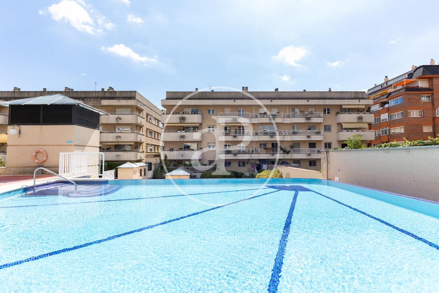 2 soverom Leilighet til salgs i Sant Cugat del Valles med svømmebasseng garasje - € 570 000 (Ref: 10115669)