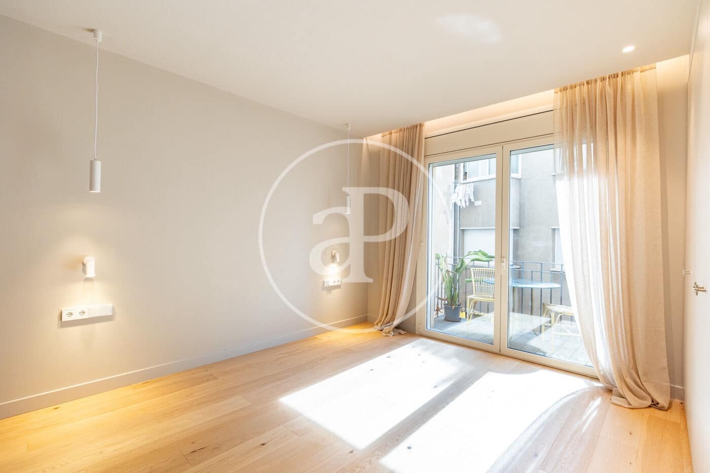 Apartamento de 4 habitaciones en Barcelona ciudad en venta - 1.590.000 € (Ref: 10119940)