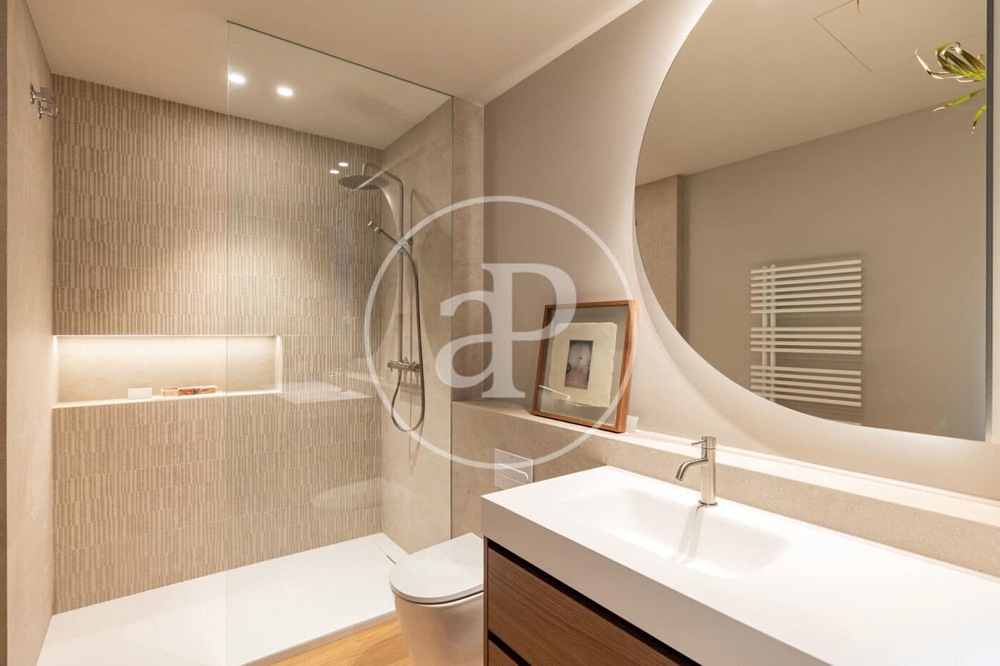 Apartamento de 4 habitaciones en Barcelona ciudad en venta - 1.590.000 € (Ref: 10119940)