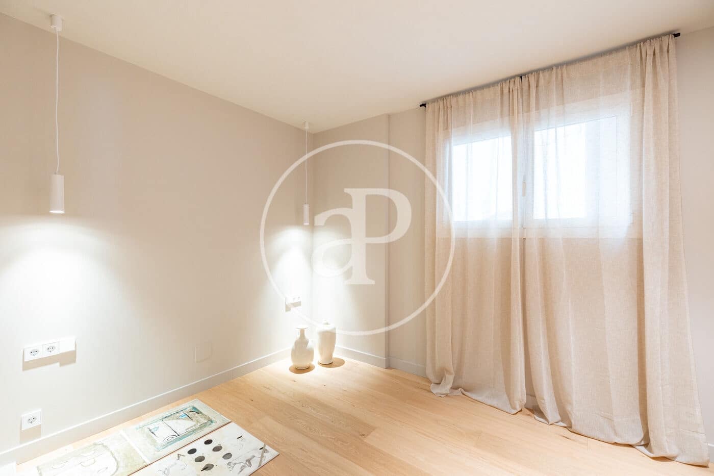 Apartamento de 4 habitaciones en Barcelona ciudad en venta - 1.590.000 € (Ref: 10119940)