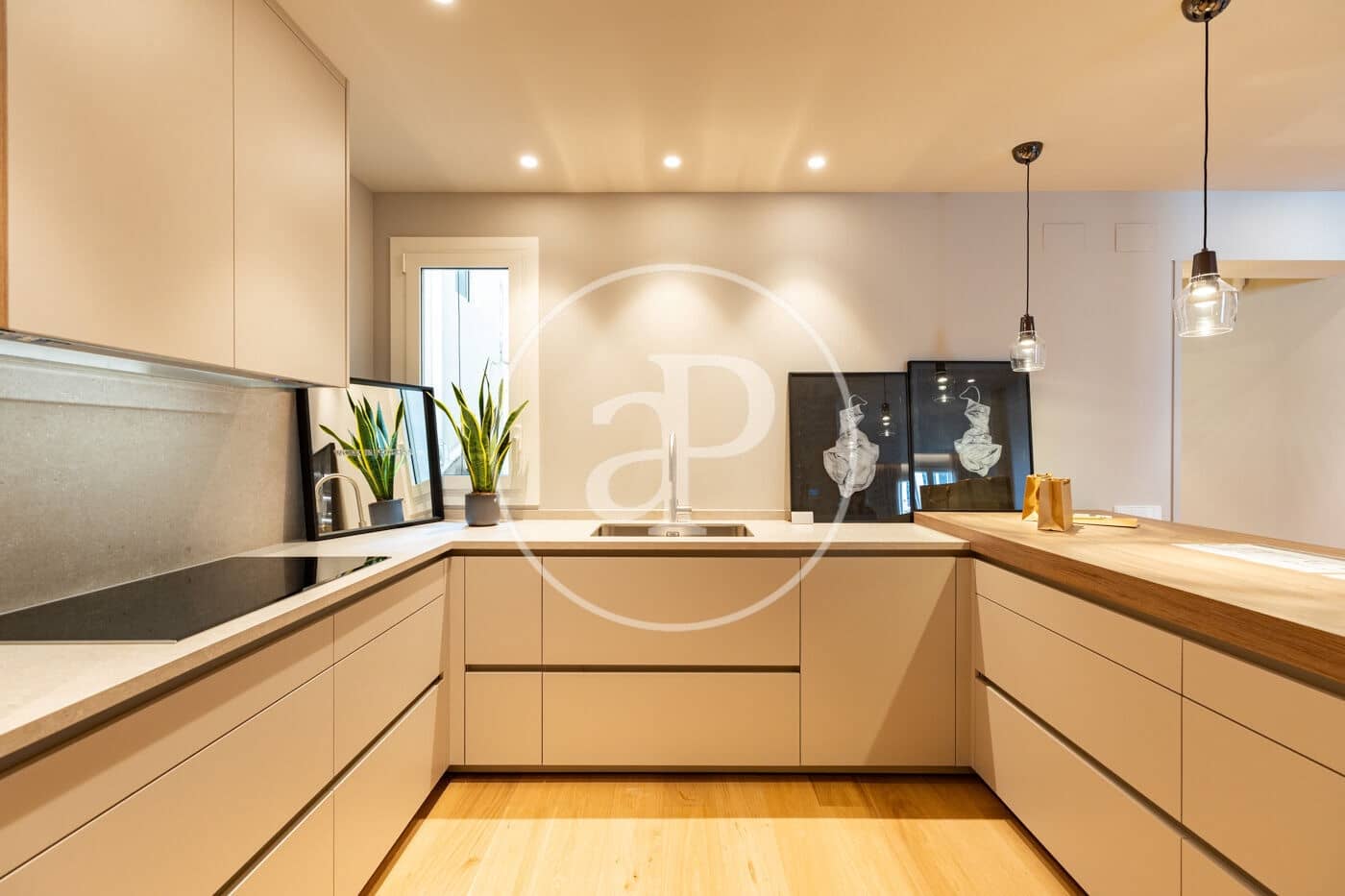 Apartamento de 4 habitaciones en Barcelona ciudad en venta - 1.590.000 € (Ref: 10119940)